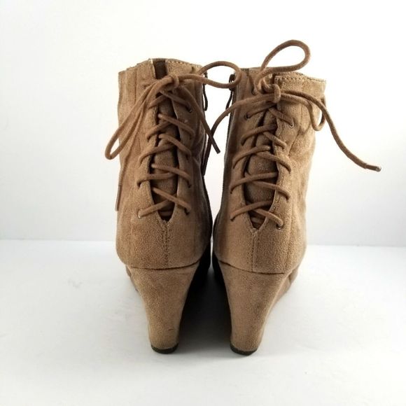 2 Lips Too Brown Wedge Ankle Booties. S679 - Picture 4 of 5